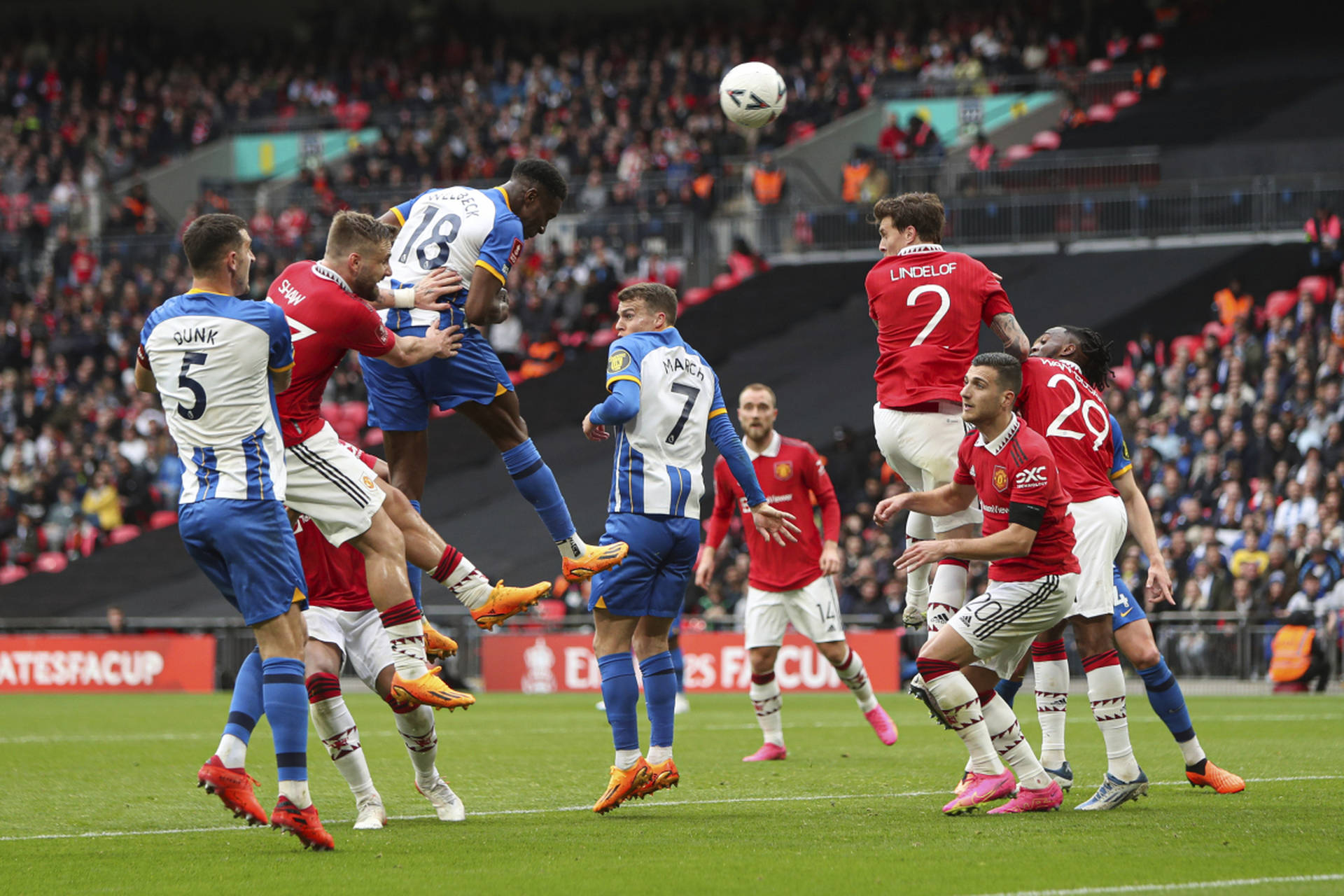 乐鱼体育在线登录-布雷斯特俱乐部获得重要胜利，实力有目共睹