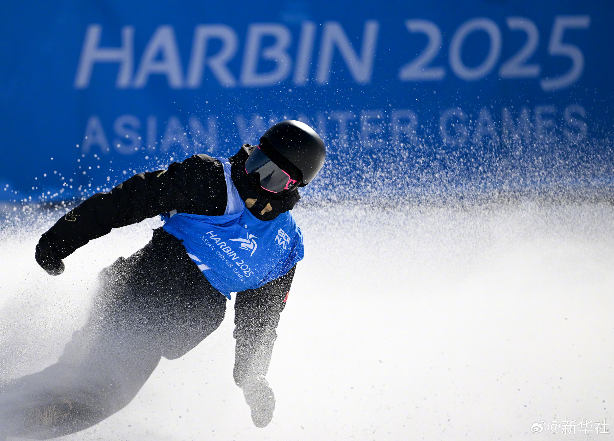 瑞士滑雪选手突破自我，勇夺冠军的简单介绍
