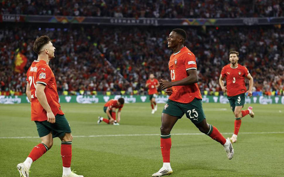 法国惊险逆转！主场战胜葡萄牙取得关键胜利