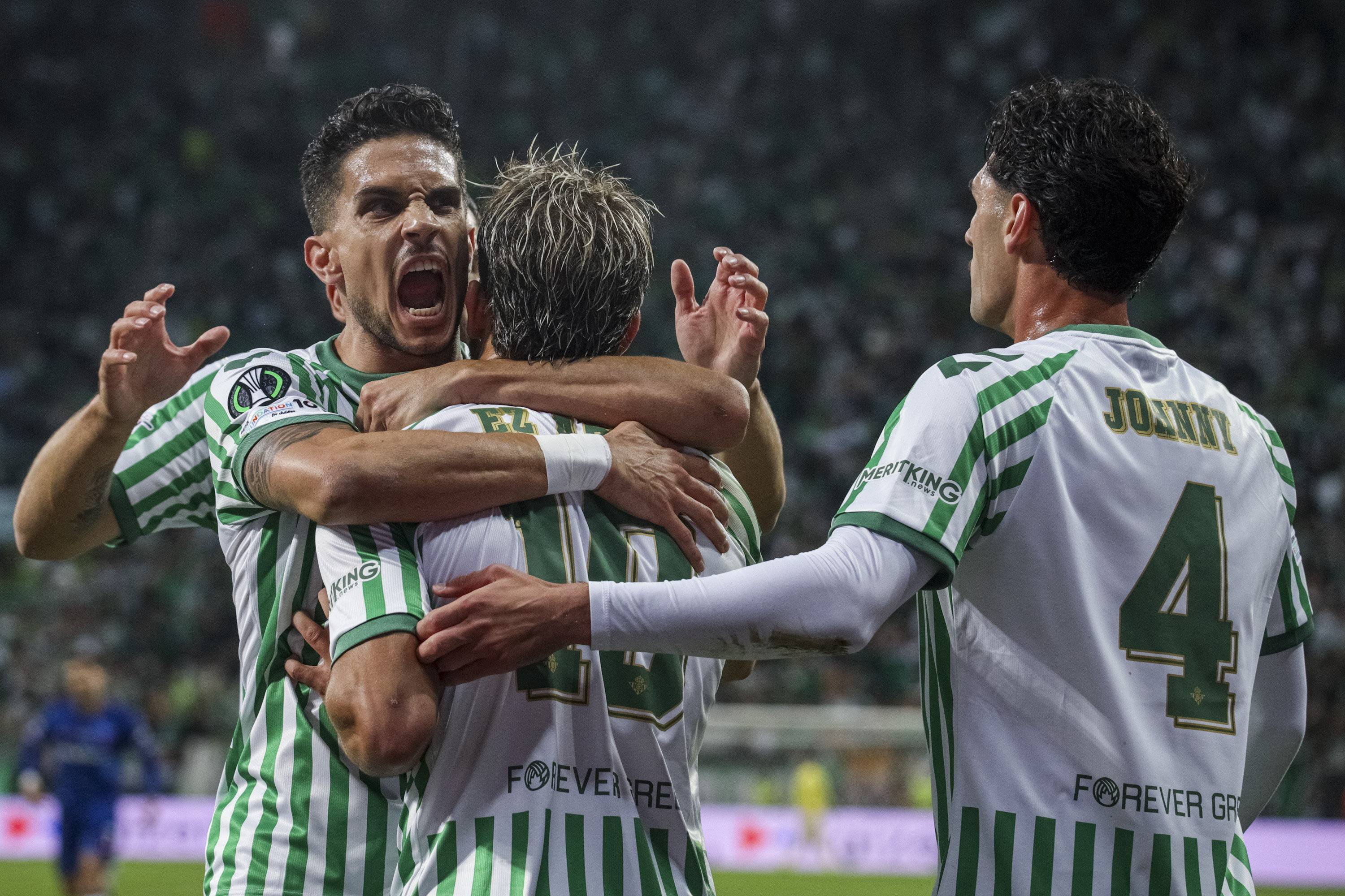 乐鱼体育官方-切尔西血洗对手，轻松锁定欧冠半决赛资格