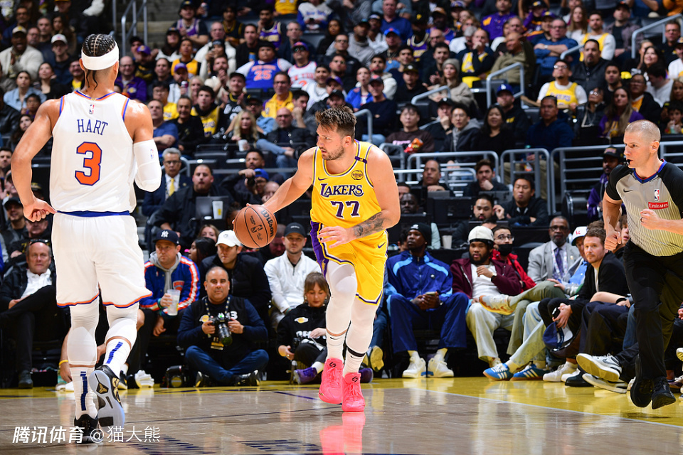 乐鱼体育下载-诞生纪录！篮球赛场惊人壮举