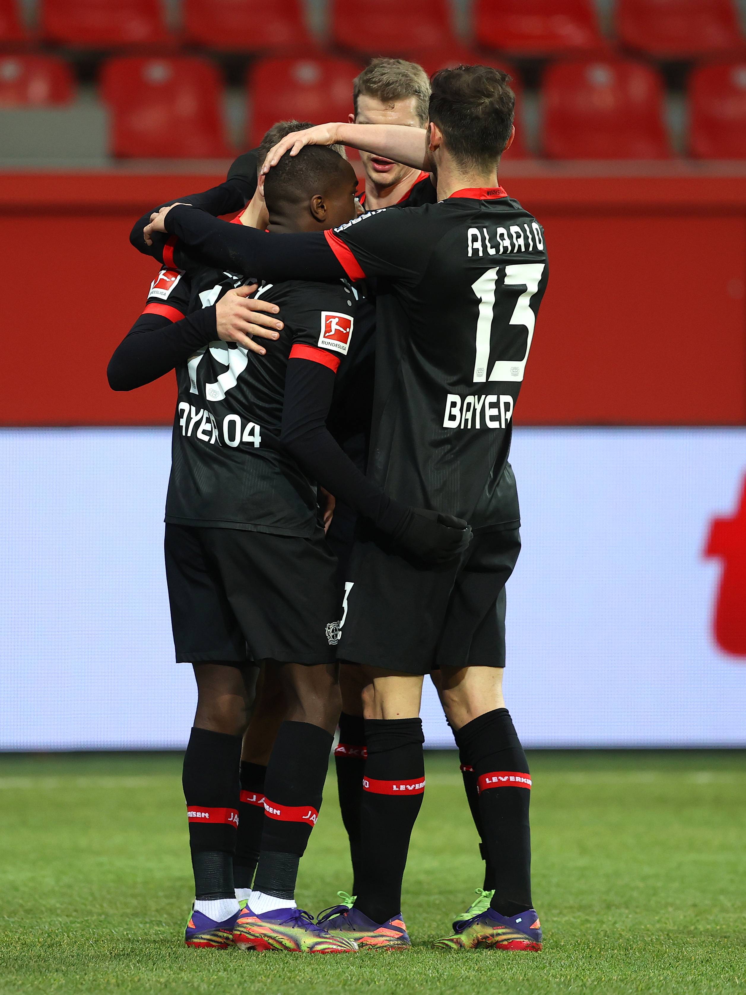 乐鱼体育网页版登录入口-关于多特蒙德与沃尔夫斯堡德甲比赛握手言和结局不尽如人意的信息