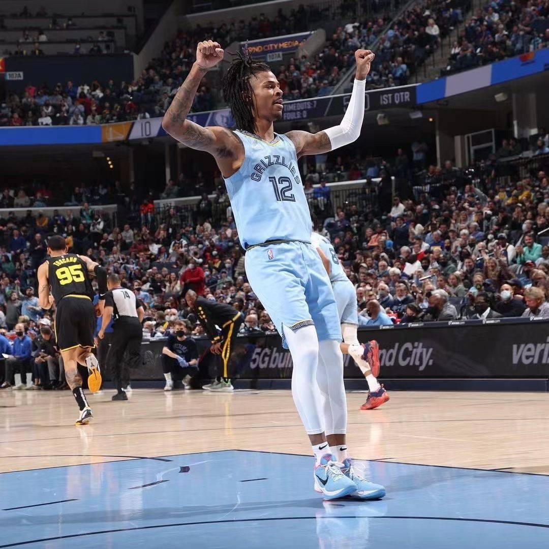 灰熊客场战胜开拓者，莫兰特助攻刷新生涯纪录