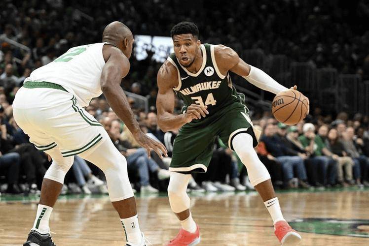 乐鱼体育app下载地址-雄鹿主场击败凯尔特人，连胜达到十场